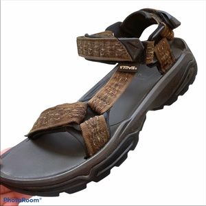 Men’s Teva Terra Fi 4 Hiking Sandal Size 10